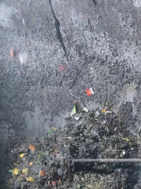 合浦污水池清理